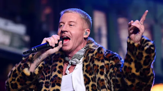Macklemore a été exclu de la tournée d'Ed Sheeran après avoir soutenu sur scène la Palestine.