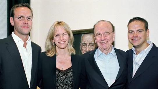2007 : Des temps plus heureux pour Rupert et ses enfants.