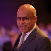 Critique de livre : The Big Steal de Paul Barry enquête sur le magnat de l&rsquo;acier Sanjeev Gupta