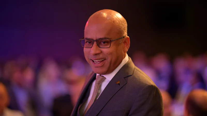 Critique de livre : The Big Steal de Paul Barry enquête sur le magnat de l'acier Sanjeev Gupta