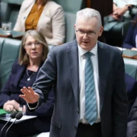 Annonce d&rsquo;immigration en Australie Mises à jour EN DIRECT : Burke dévoilera des changements majeurs en matière de migration dans le discours du National Press Club ; Joyce dit que les personnes ayant dépassé la durée de leur visa seraient expulsées pour avoir utilisé les services publics dans le cadre de la politique One Nation