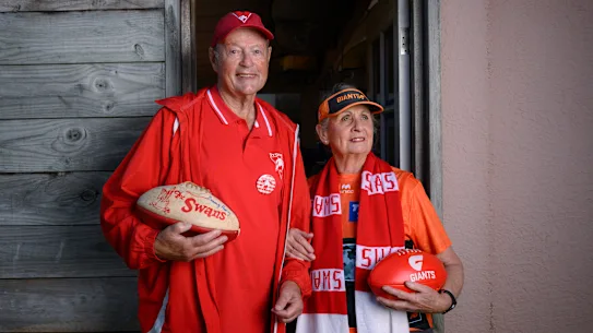 Robert Sharp et Kate Bennett seront au SCG dimanche pour soutenir les équipes masculines et féminines.