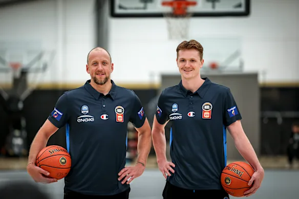Prêt à partir : le vétéran de la NBA Joe Ingles et son compatriote Sam Waardenburg ont participé à la reconstruction de United pendant l'intersaison.