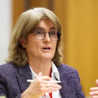 Taux d’intérêt de la RBA : Michele Bullock émet un avertissement brutal quelques jours seulement avant la prochaine décision sur les taux