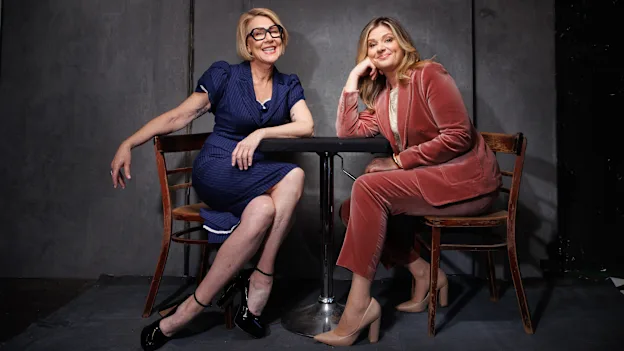Julia Morris et Julia Zemiro partagent des conseils pour survivre (et prospérer) pendant quatre décennies sur nos écrans.