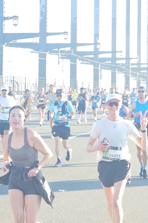 Courir le marathon de Sydney (pour la plupart) sans douleur.