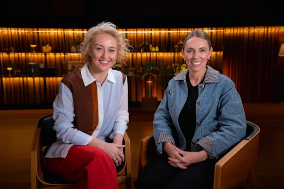 L'ancienne Première ministre néo-zélandaise Jacinda Ardern (à droite) apparaît en tant qu'invitée sur Take 5 avec Zan Rowe.