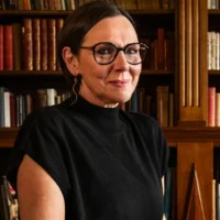 Le best-seller du New York Times avoue : Je ne peux pas écrire une simple histoire d&rsquo;amour