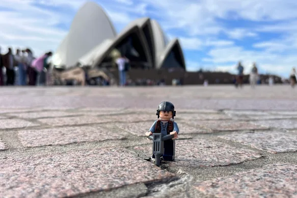 Tiny Tradie, Little Sydney vit.