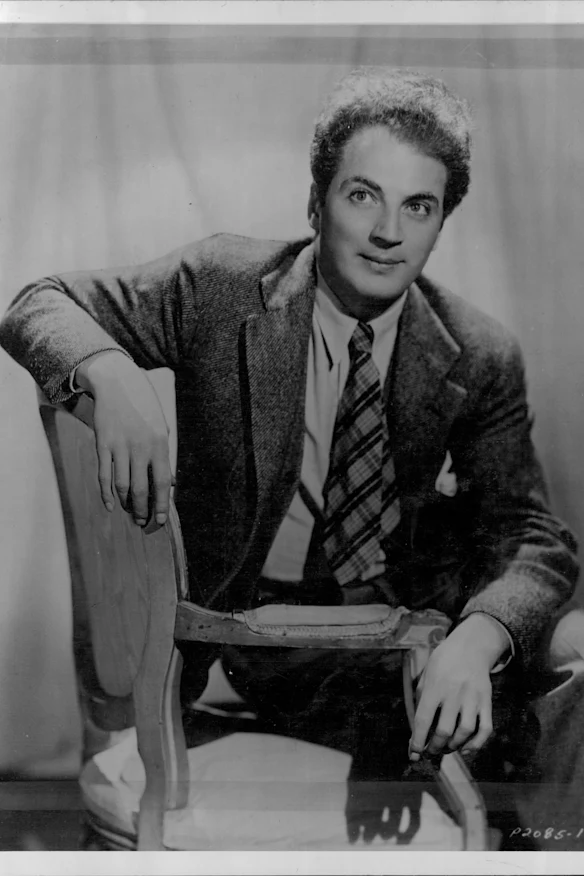 Dramaturge Clifford Odets, 1937.