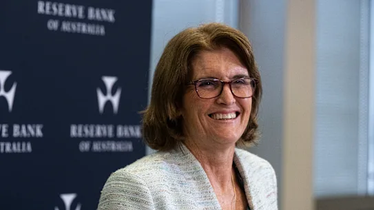 Michele Bullock était tout sourire lors de sa première conférence de presse en tant que gouverneur de la RBA en février 2024.