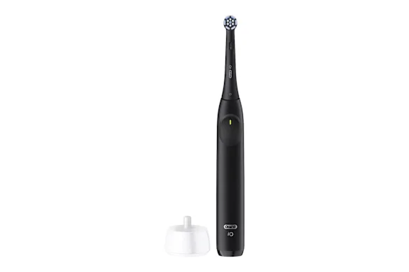 Brosse à dents électrique Oral-B iO Series 2 à nettoyage doux.