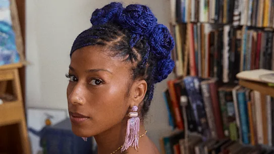 La plus grande peur de Monet est « de ne pas pouvoir se regarder dans le miroir et savoir qui est là ».