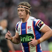 Phoenix Crossland suspendu pour quatre matches pour tacle à la hanche qui a laissé Nathan Cleary avec une jambe cassée