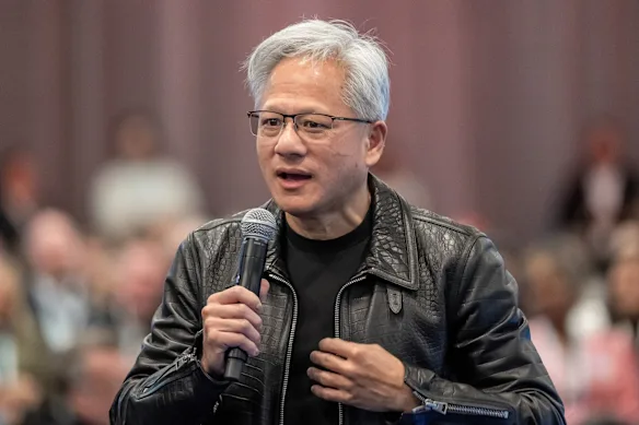 Jensen Huang a minimisé à plusieurs reprises le risque que l’IA échappe au contrôle humain.