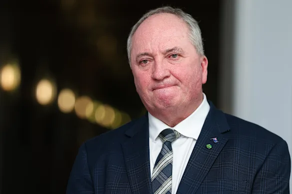 Le député de One Nation, Barnaby Joyce, a nié avoir intentionnellement rencontré des néo-nazis à Canberra. 