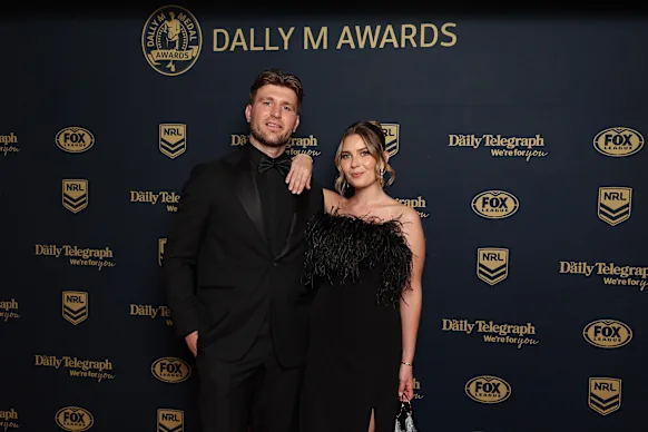 Jai Arrow et sa femme Berina sur le tapis rouge.