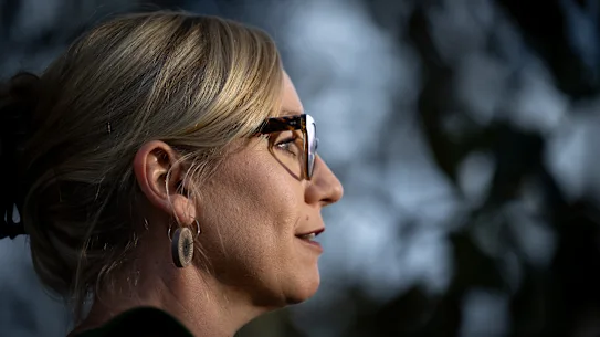La chef des Verts nouvellement élue, Larissa Waters, promet une approche constructive lors du prochain parlement.