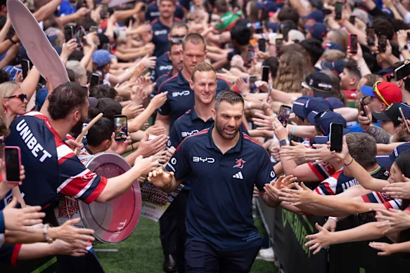 James Tedesco mène les Roosters au Fan Fest de jeudi à Martin Place.