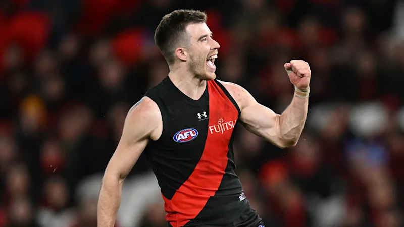 Zach Merrett : la star d'Essendon remporte la septième médaille Crichton au milieu d'une impasse commerciale en cours avec Hawthorn