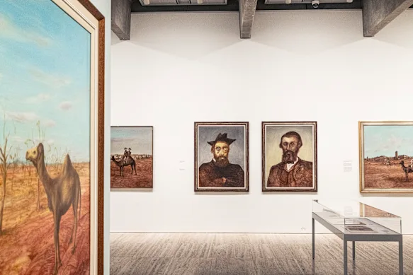 Les 27 peintures de Kelly sont exposées à la Art Gallery of NSW dans le même ordre que celui présenté pour la première fois par Nolan en 1948.