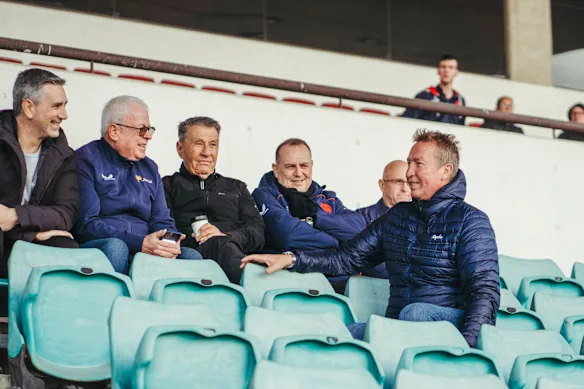 Politis et Trent Robinson étaient là pour voir Mark Nawaqanitawase jouer son premier match pour les Roosters en classe de réserve, à Wentworth Park en 2024.