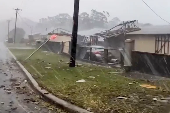 Des maisons ont été endommagées par la tornade à Ulladulla.