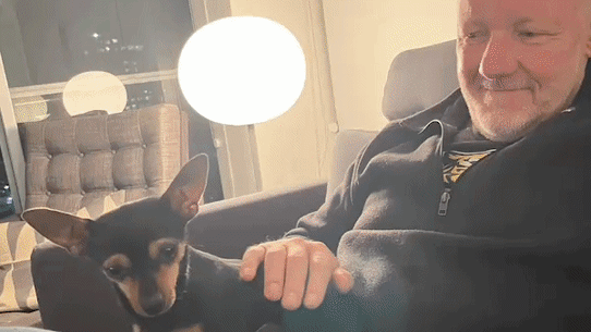 Malcolm Knox et son chien 