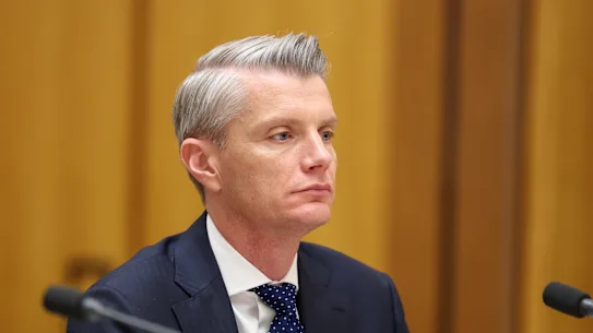 Le directeur général de KPMG Australie, John Sams, a également présidé à d'importantes suppressions d'emplois.