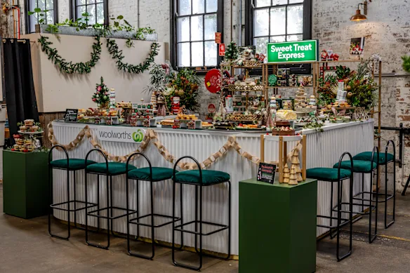 La station de friandises sucrées de Woolworths lors de son événement de lancement de Noël 2026 jeudi.