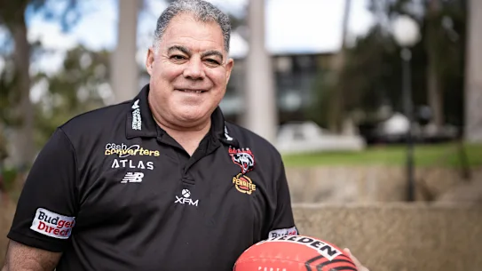 L'entraîneur des Perth Bears, Mal Meninga.