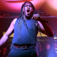 Baker Boy donne un concert pour tous les âges au Night Cat à Melbourne