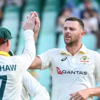 Australie vs Afrique du Sud EN DIRECT : « Boring » Renshaw réfléchit alors que les quilleurs australiens poursuivent les guichets à Durban