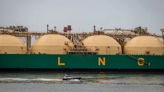 Le GNL – un gaz super-refroidi en liquide pour pouvoir être expédié à l’étranger – est l’une des plus grandes exportations de l’Australie.