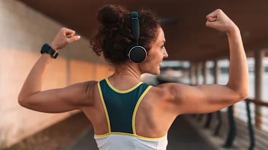 Il n’y a pas de « falaise » musculaire ou physiologique à la ménopause.