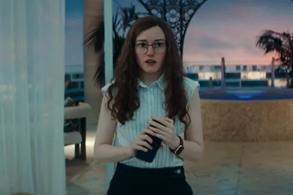 Julia Garner dans le rôle de Caroline Ellison dans Les Altruistes.