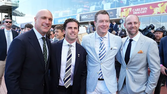 De gauche à droite : Chris Judd, Marc Murphy, John Barker et Sam Docherty sont copropriétaires de Birdman.