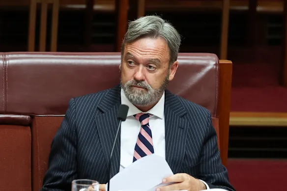 Le sénateur libéral Andrew McLachlan.