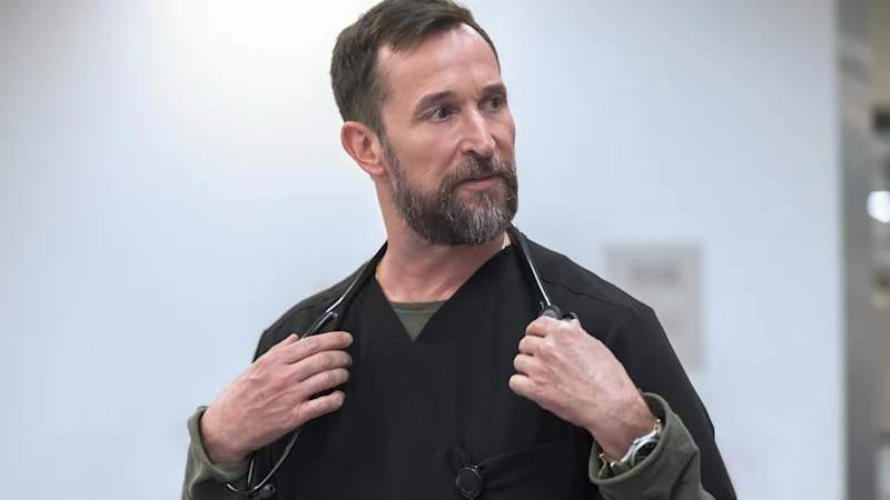 Noah Wyle : la star de Pitt nommée l'homme le plus sexy du monde en 2026 par le magazine People