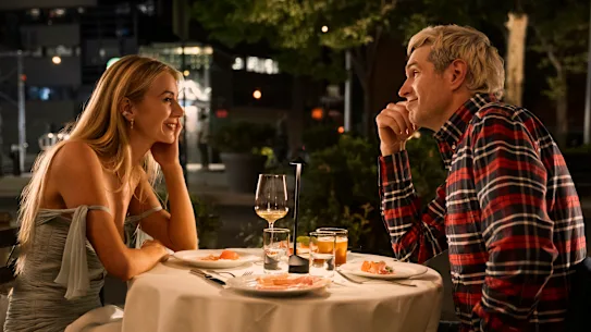Netflix a eu une comédie romantique à succès avec Voicemails for Isabelle. C'était mieux.