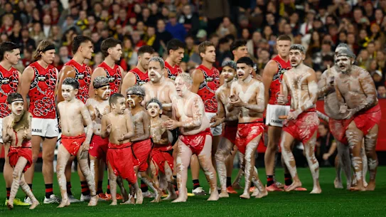 La cérémonie d'avant-match avant Dreamtime au 'G est toujours émouvante.