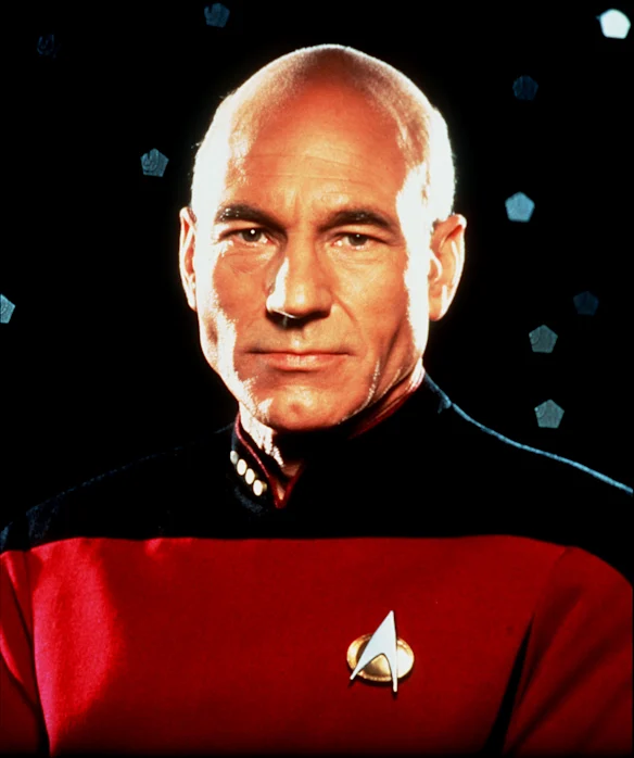 Patrick Stewart dans le rôle du capitaine Jean-Luc Picard dans Star Trek : La Nouvelle Génération.