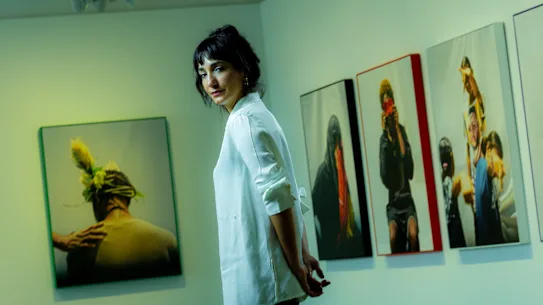 Artiste Hoda Afshar