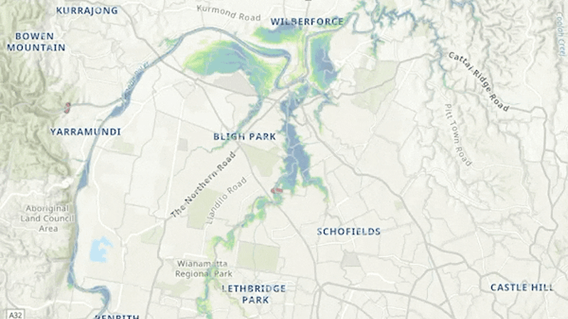 Les digues anti-inondation dans l'ouest de Sydney promises par le gouvernement travailliste de Chris Minns ne sont toujours pas construites à Peachtree Creek, McGraths Hill et Pitt Town.