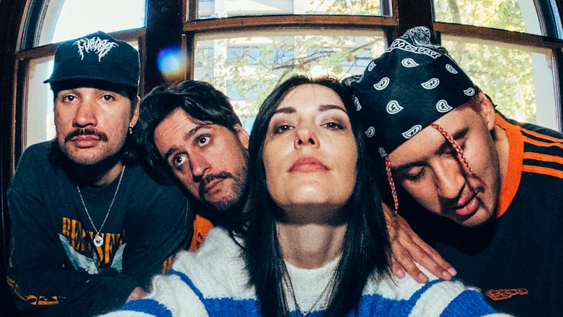Critiques d'albums de Godbreath de Stand Atlantic et Nu Zamrock de Sampa the Great