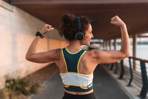 Il n’y a pas de « falaise » musculaire ou physiologique à la ménopause.
