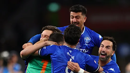 South Melbourne célèbre sa victoire.