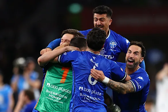 South Melbourne célèbre sa victoire.
