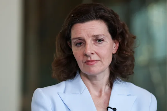 Allegra Spender, députée australienne forte de la communauté.