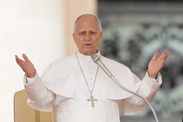 Le pape Léon se remet d'une opération chirurgicale pour un cancer du poumon.
